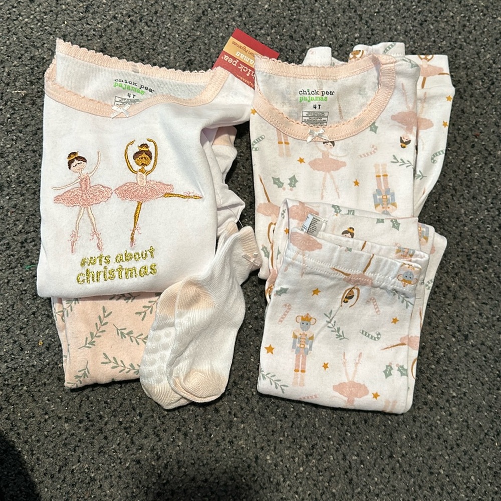 NWT TODDLER GIRLS 2 PIECE PJ SETS SIZE 4t